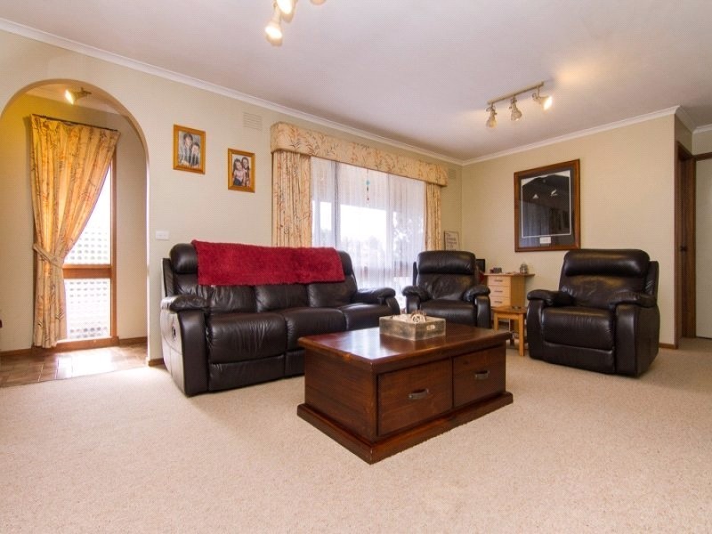 48 Ferndale Drive, Frankston VIC 3199