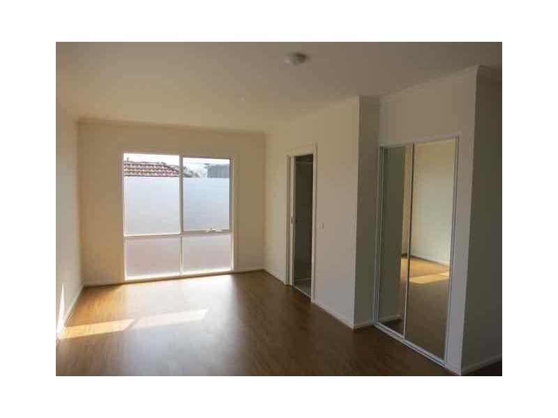 3/24 Burns Street, Frankston VIC 3199