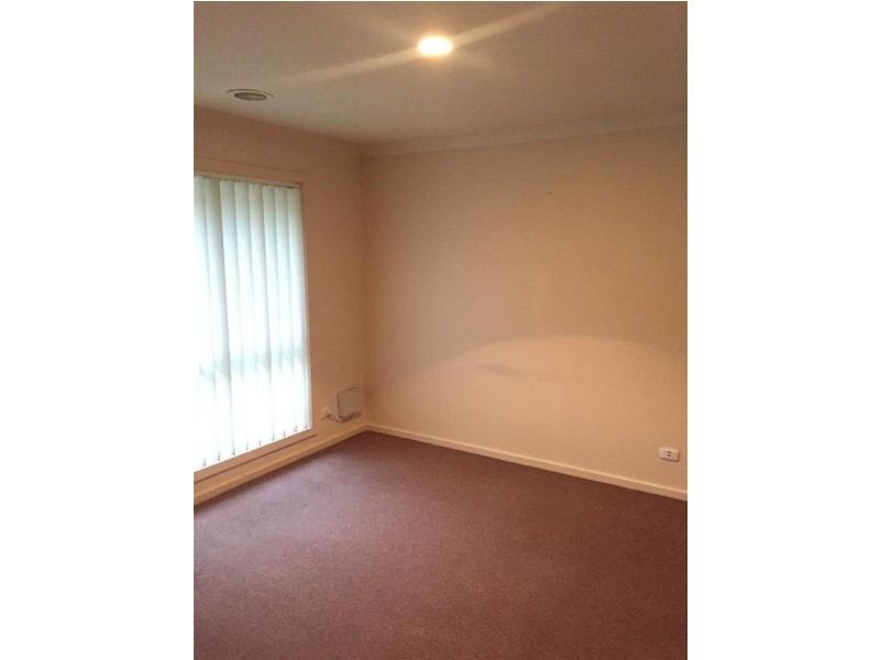 33/95 Ashleigh Avenue, Frankston VIC 3199