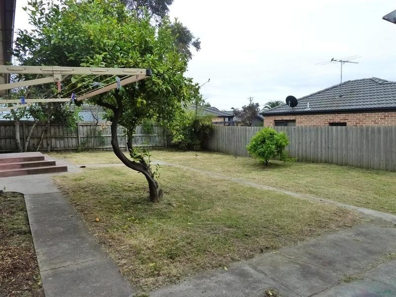 5 Hill Street, Frankston VIC 3199