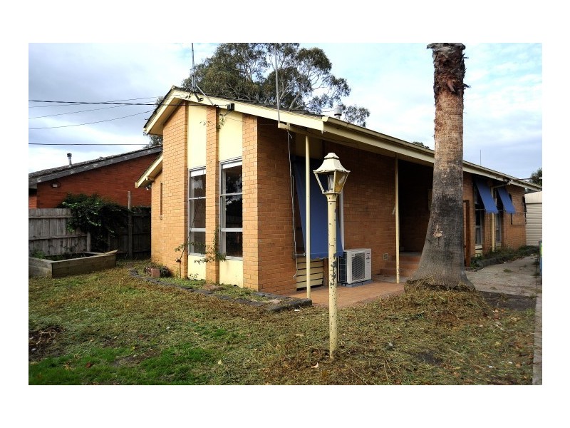 15 Bouvardia Crescent, Frankston North VIC 3200