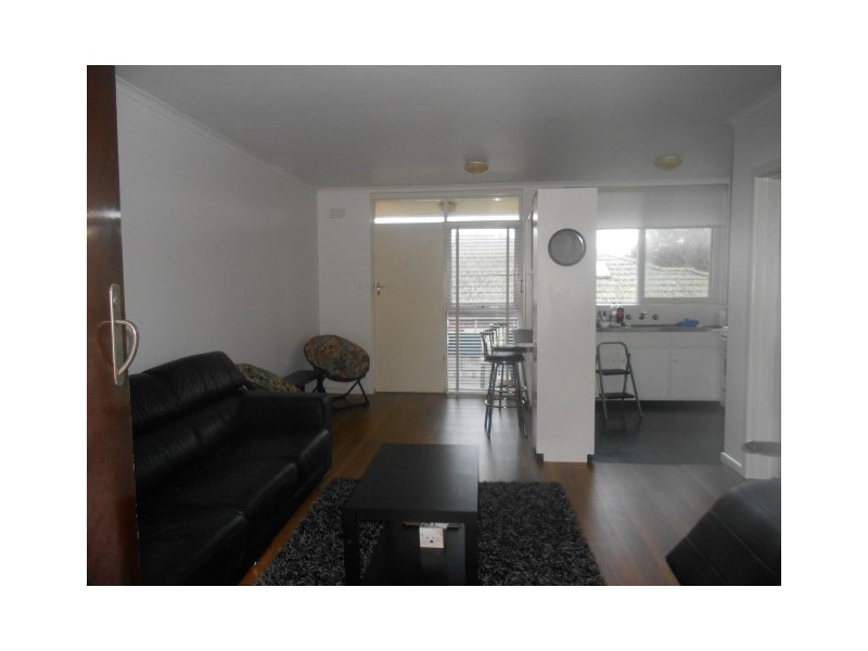 8/4 Plowman Place, Frankston VIC 3199