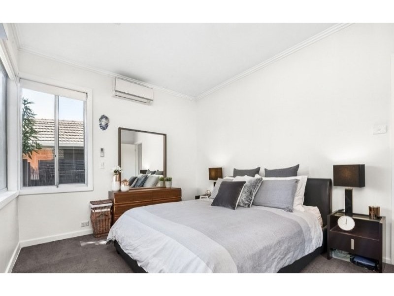 77 Wells Road, Seaford VIC 3198