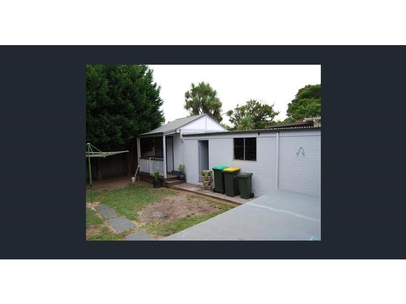 11 Derna Crecent, Frankston VIC 3199