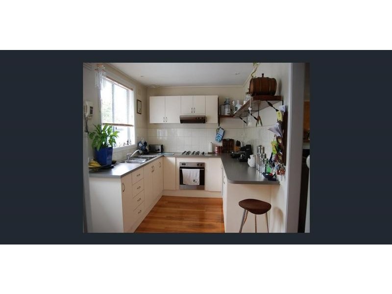 11 Derna Crecent, Frankston VIC 3199