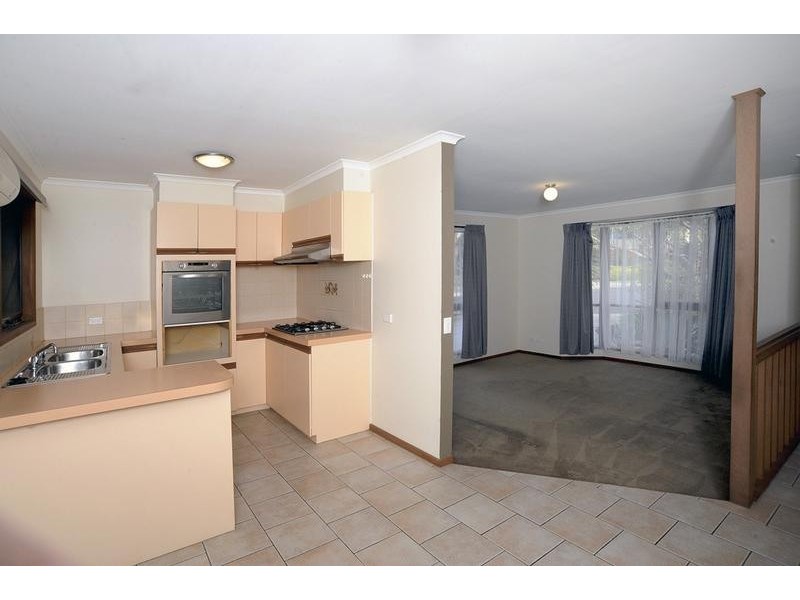 2 Paula Court, Langwarrin VIC 3910