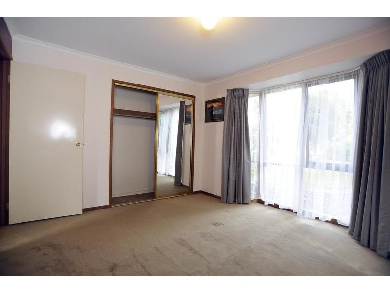 2 Paula Court, Langwarrin VIC 3910