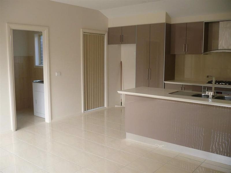 1/25 Suzanne Street, Dandenong VIC 3175