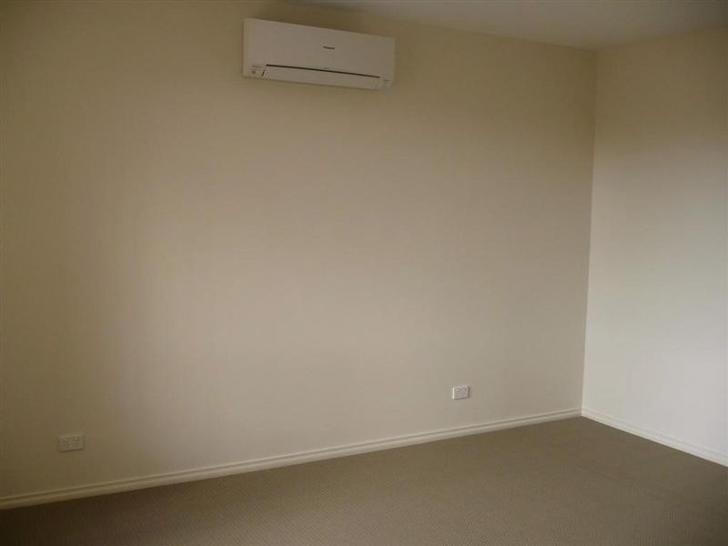 1/25 Suzanne Street, Dandenong VIC 3175