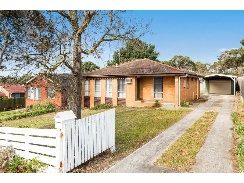 20 Honeysuckle Street, Frankston North VIC 3200