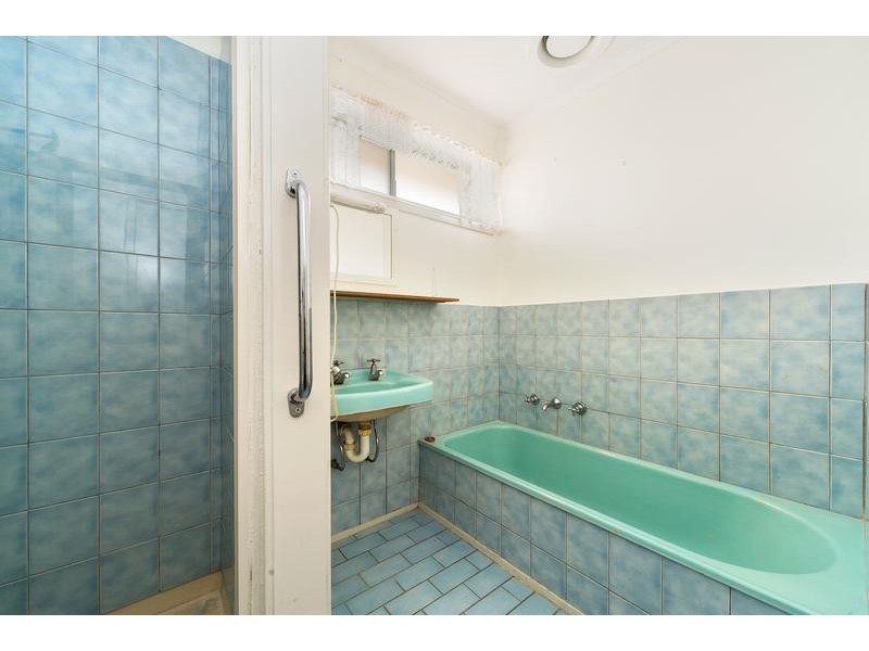 20 Honeysuckle Street, Frankston North VIC 3200