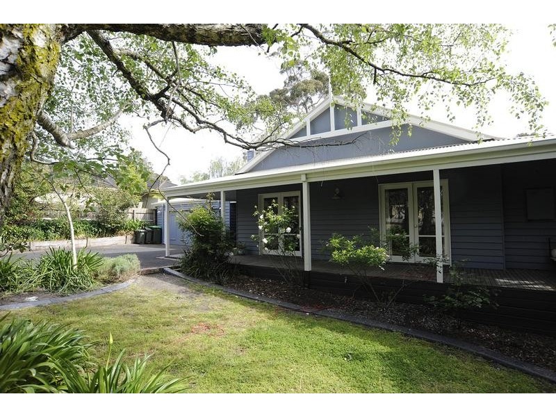 1 Crawford Street, Mount Eliza VIC 3930