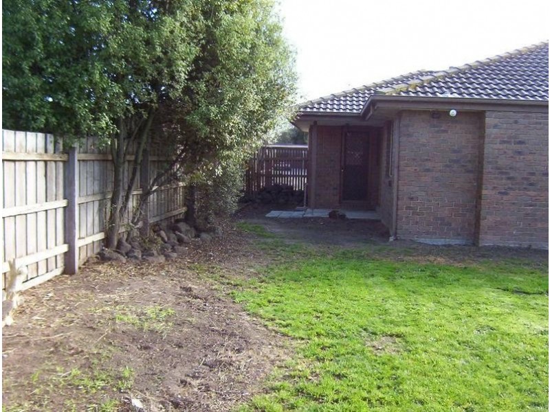16 Broderick Road, Carrum Downs VIC 3201