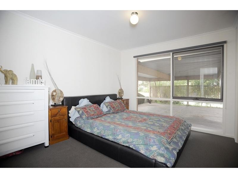 5 Macrosty Court, Frankston VIC 3199