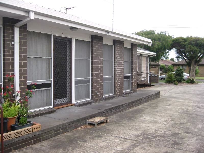 2/28 Lewis Street, Frankston VIC 3199