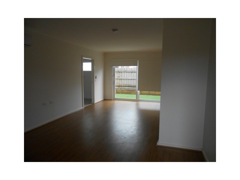 1/24 Burns Street, Frankston VIC 3199