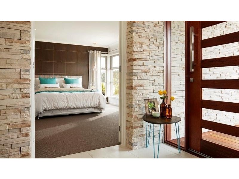 15 Red Maple Drive, Cranbourne West VIC 3977