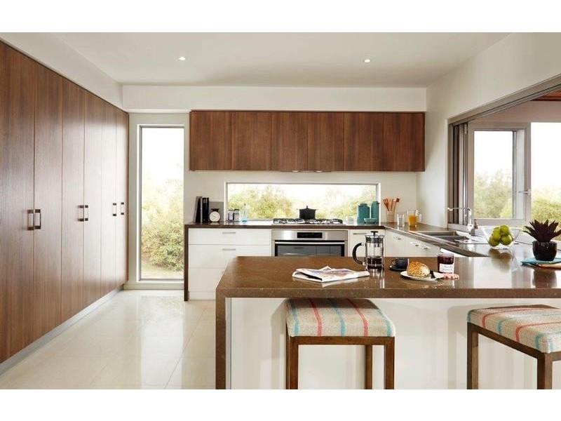 15 Red Maple Drive, Cranbourne West VIC 3977