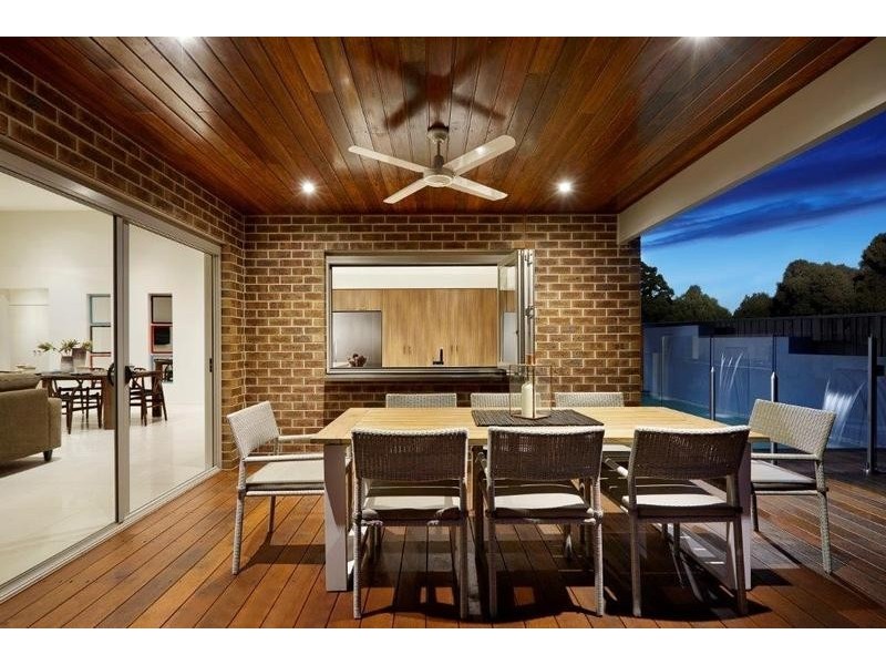 15 Red Maple Drive, Cranbourne West VIC 3977