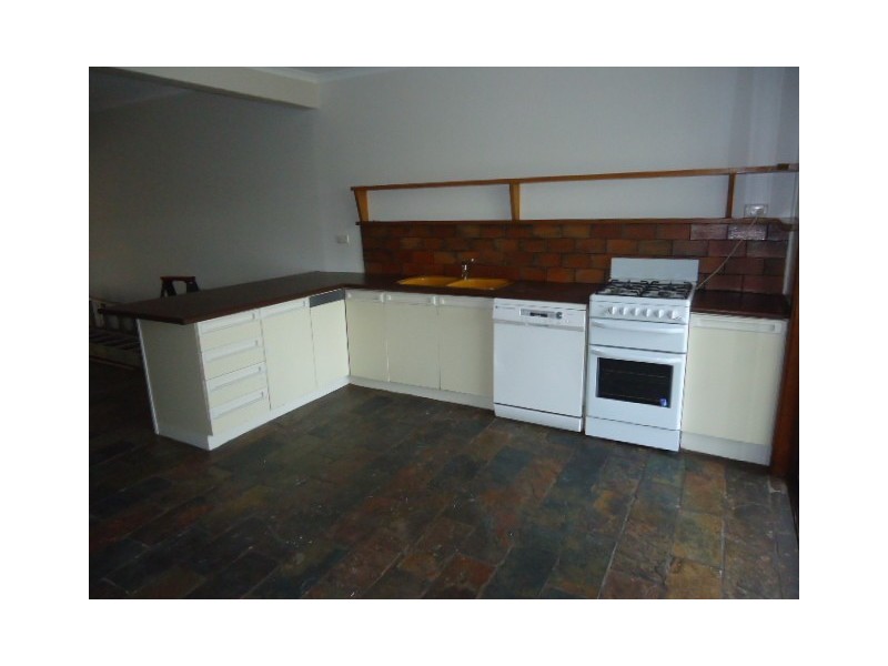 128 Rosslyn Avenue, Seaford VIC 3198