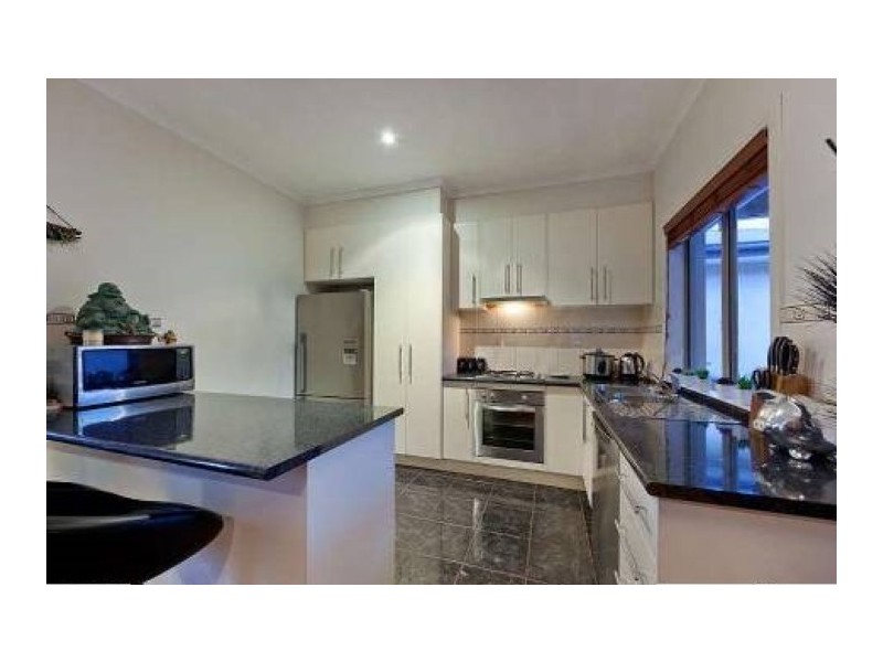 1/15 Overton Rd, Seaford VIC 3198