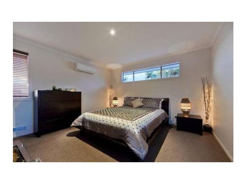 1/15 Overton Rd, Seaford VIC 3198