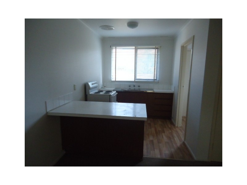 1/20 Lucerne Avenue, Mornington VIC 3931