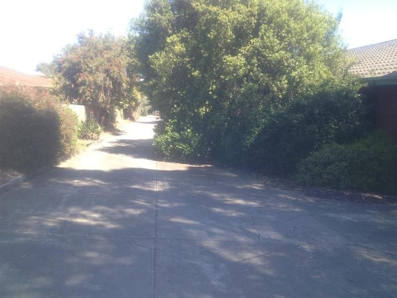 1/20 Lucerne Avenue, Mornington VIC 3931