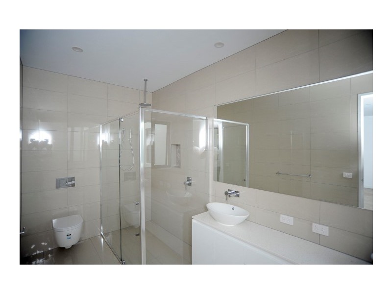2/551 Nepean Highway, Frankston VIC 3199