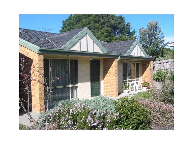 11/4 Lardner Road, Frankston VIC 3199