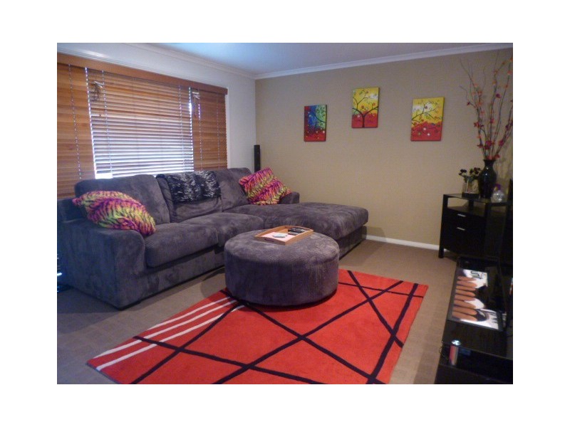 13 Riviera Drive, Pakenham VIC 3810