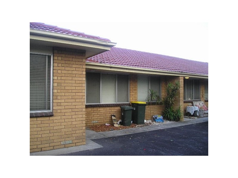 3/33 Gairloch Drive, Frankston VIC 3199