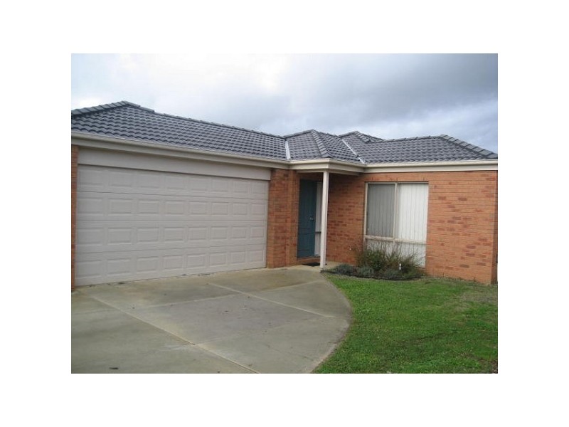 14 Bushlark Drive, Carrum Downs VIC 3201