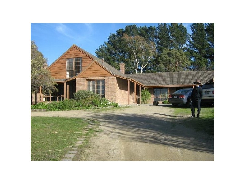 32 Moorooduc Hwy, Frankston South VIC 3199