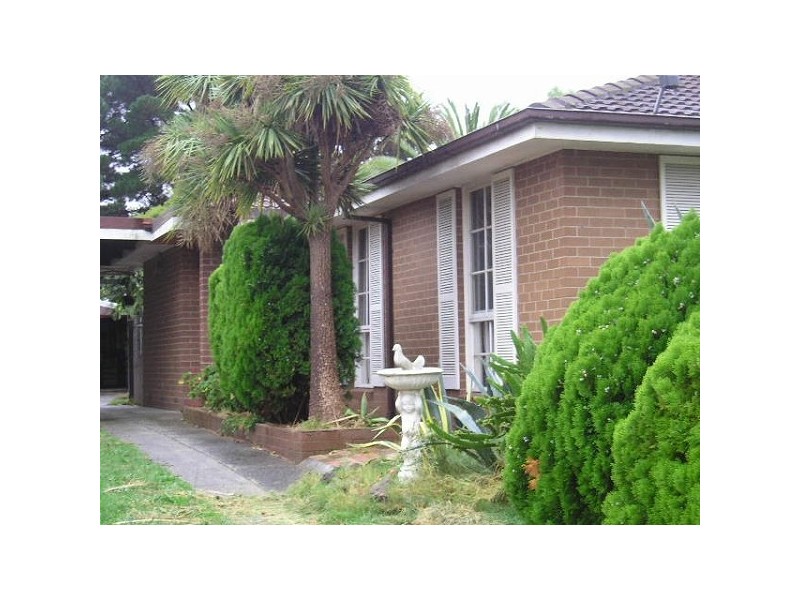 11 Balmain Drive, Carrum Downs VIC 3201