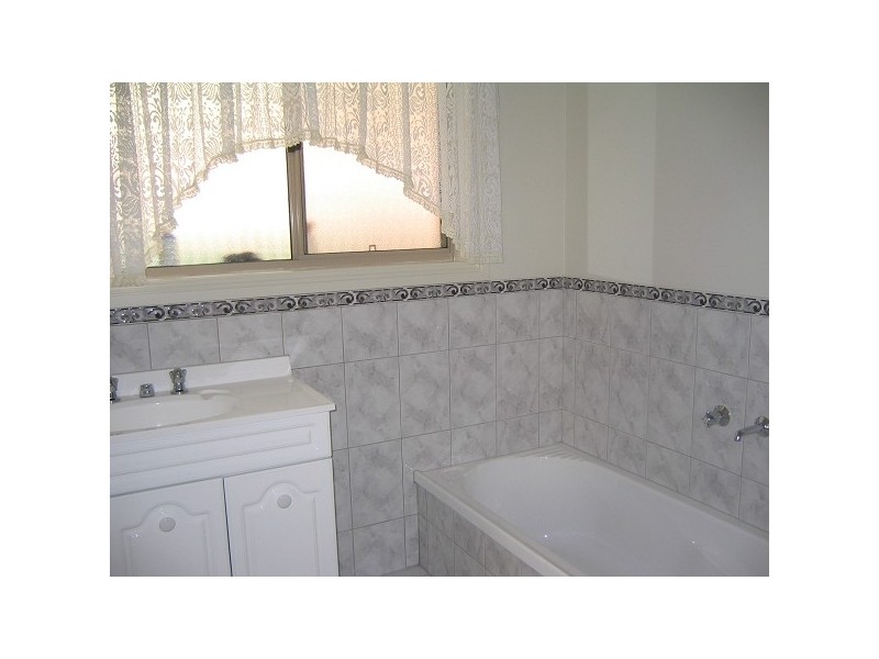 2 B Hill Street, Frankston VIC 3199