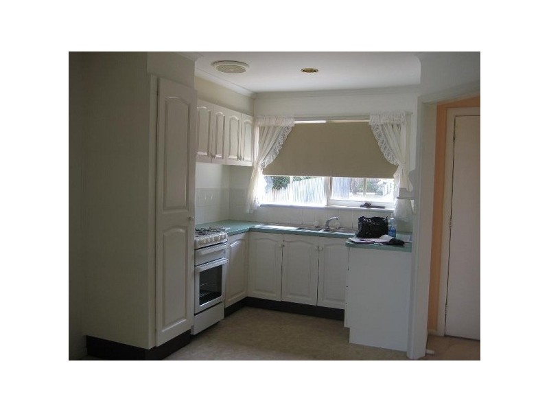 2/9 Berringa Street, Frankston VIC 3199