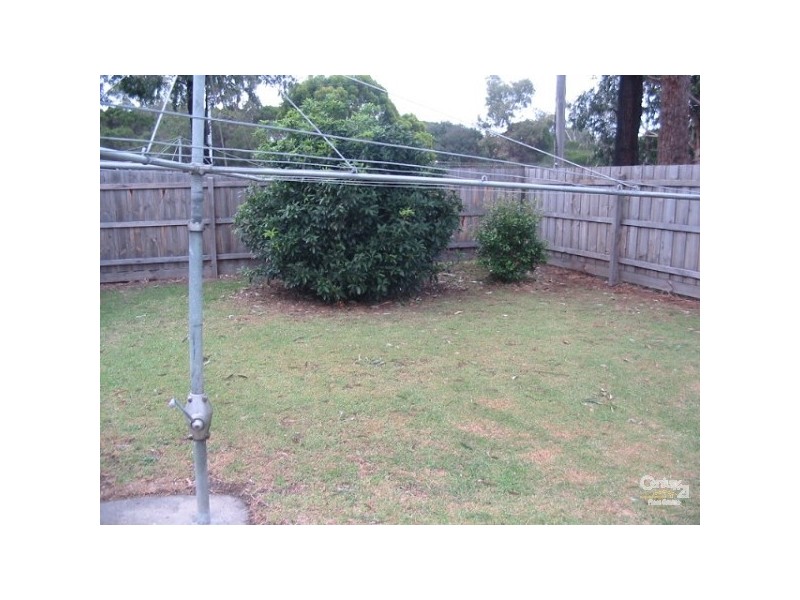2/1-3 Ropley Grange, Frankston VIC 3199