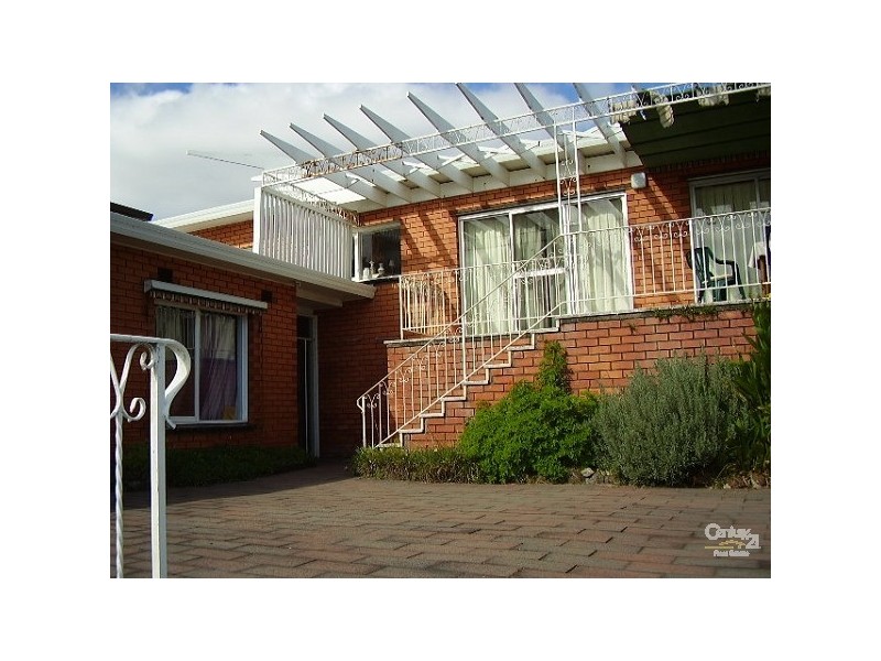 4 Plummer Ave, Frankston South VIC 3199