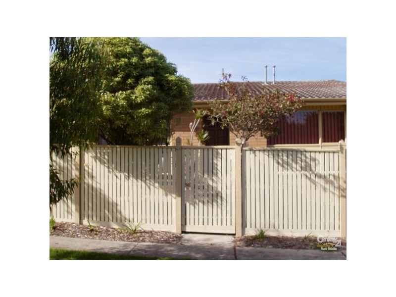 2/20 Williams Street, Frankston South VIC 3199