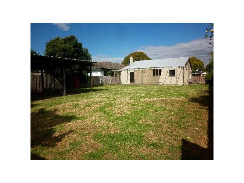 21  Parer Street, Frankston VIC 3199
