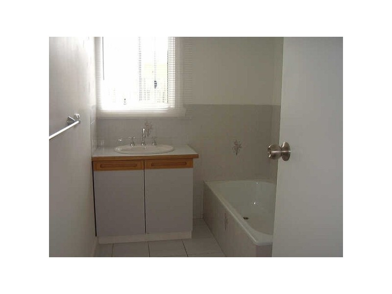 8/50  Fewster Road, Hampton VIC 3188