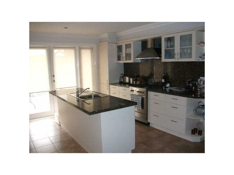 2/11  Kars Street, Frankston VIC 3199