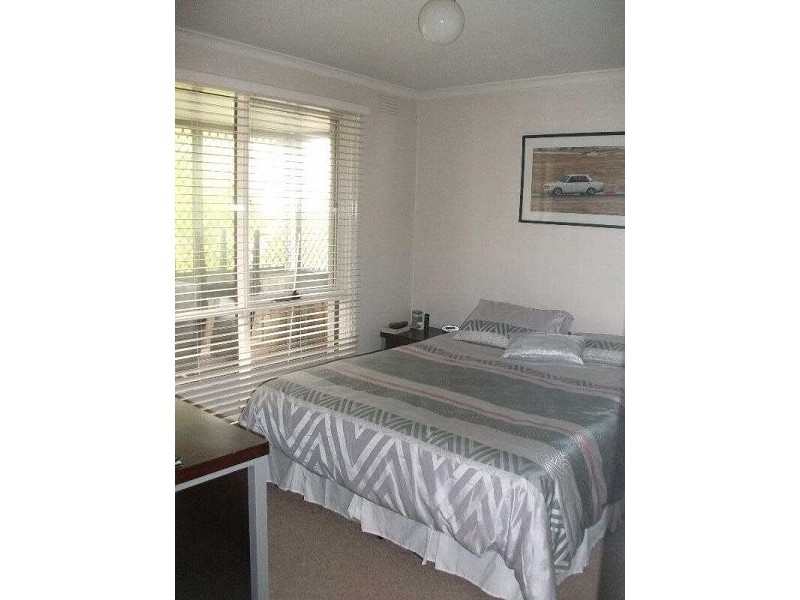 2/11  Kars Street, Frankston VIC 3199