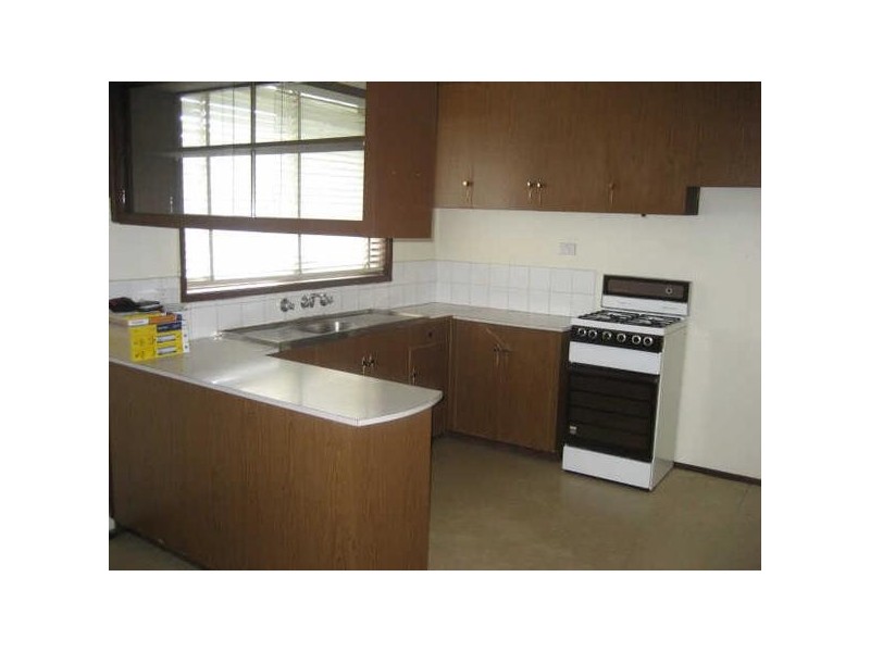 1/24  Heatherhill Road, Frankston VIC 3199