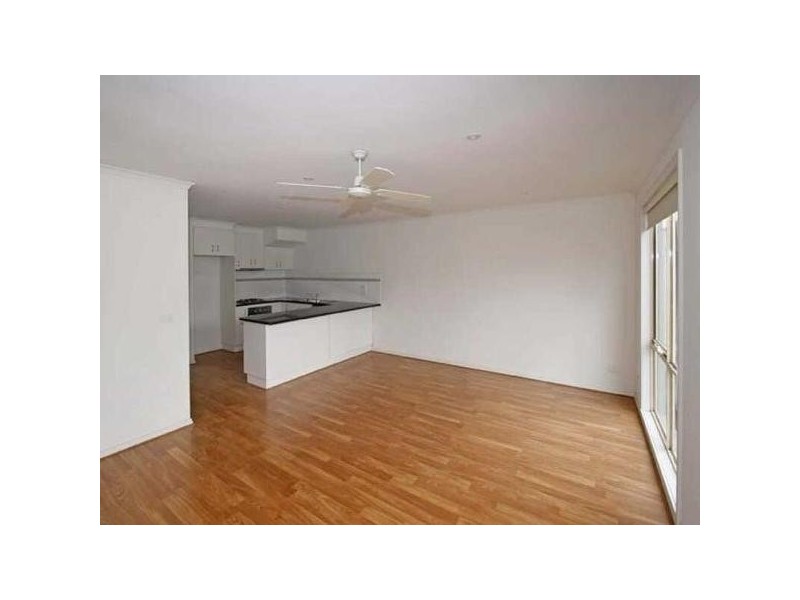 4/76-80  McMahons Road, Frankston VIC 3199