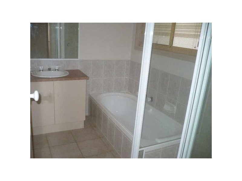 2/9  Summit Road, Frankston South VIC 3199