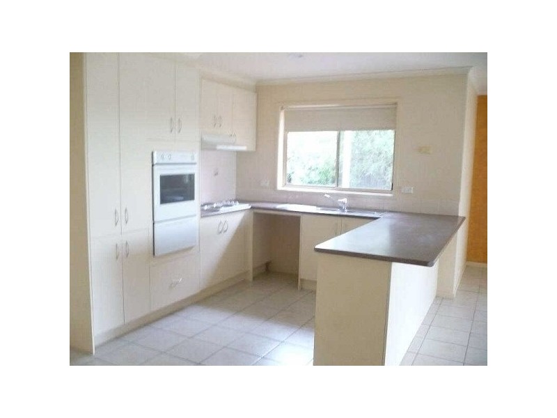 23  Emarald Close, Mornington VIC 3931