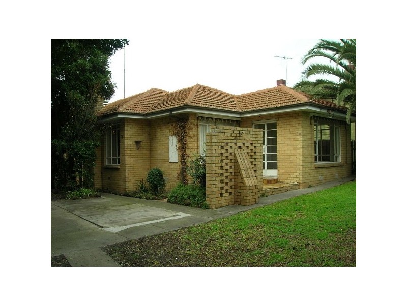 12 Olive Grove, Frankston VIC 3199
