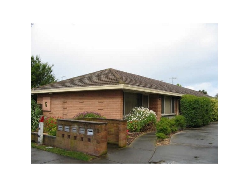 4/5 Petrie Street, Frankston VIC 3199